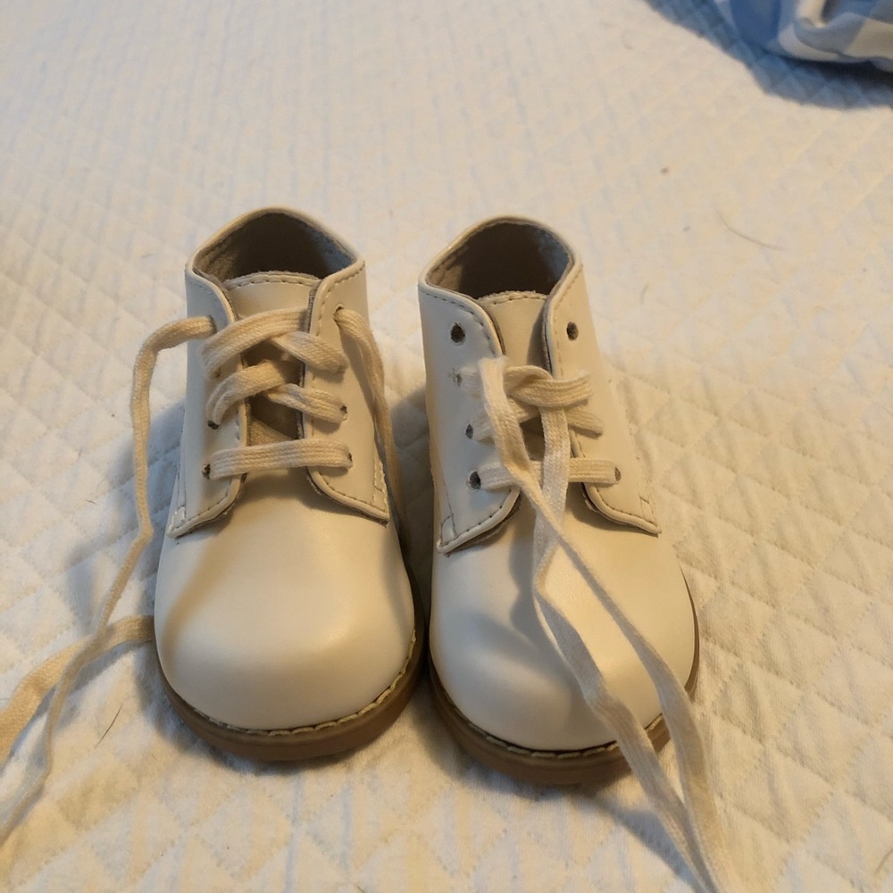 Baby boy dress shoes. Never worn. Size 3.5